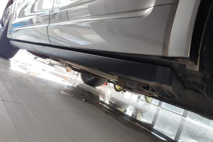 Used Li Auto ONE 2020 Extended-Range 6-Seater Version Left Side Sill