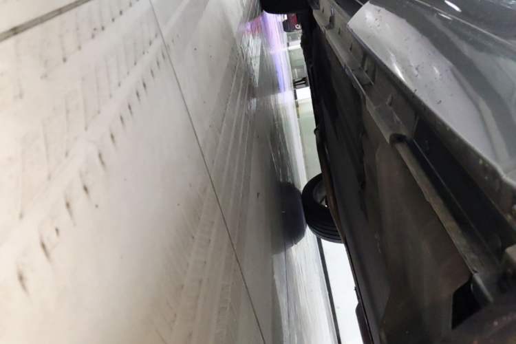 Used Li Auto ONE 2020 Range-Extended 7-Seater Version Left Side Sill