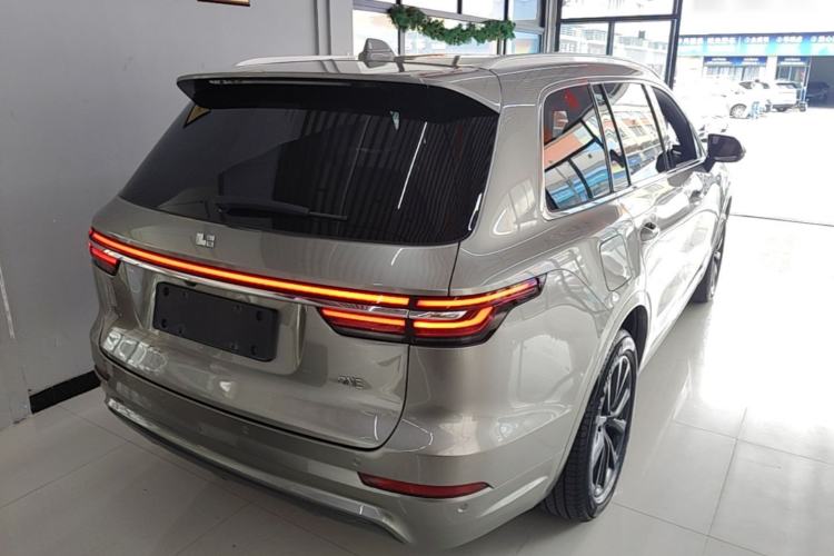 Used Li Auto ONE 2020 Extended-Range 6-Seater Version Rear Right 45 Deg