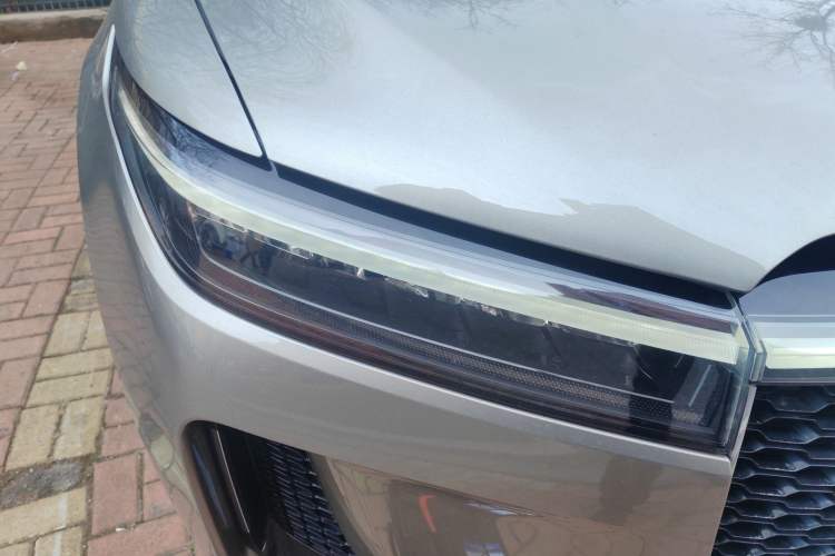 Used Li Auto ONE 2020 Extended-Range 6-Seater Version Right Front Headlight