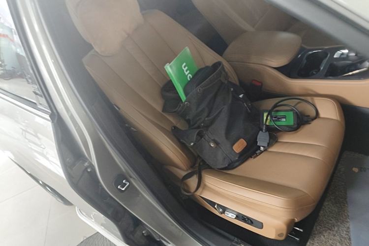 Used Li Auto ONE 2020 Extended-Range 6-Seater Version Right Front Seat