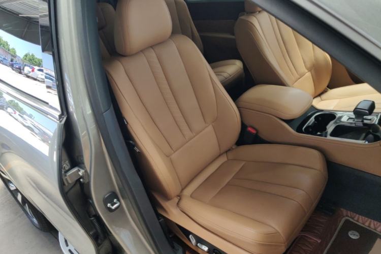 Used Li Auto ONE 2020 Extended-Range 6-Seater Version Right Front Seat