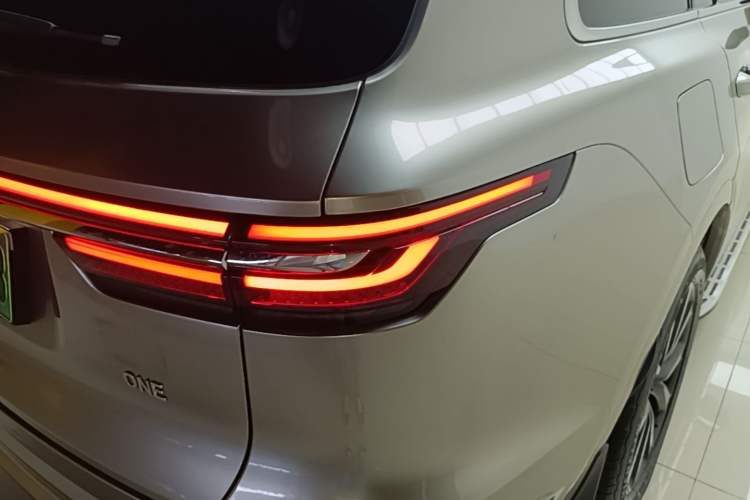 Used Li Auto ONE 2020 Extended-Range 6-Seater Version Right Rear Taillight