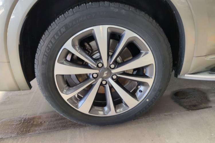 Used Li Auto ONE 2020 Extended-Range 6-Seater Version Right Rear Wheel Hub