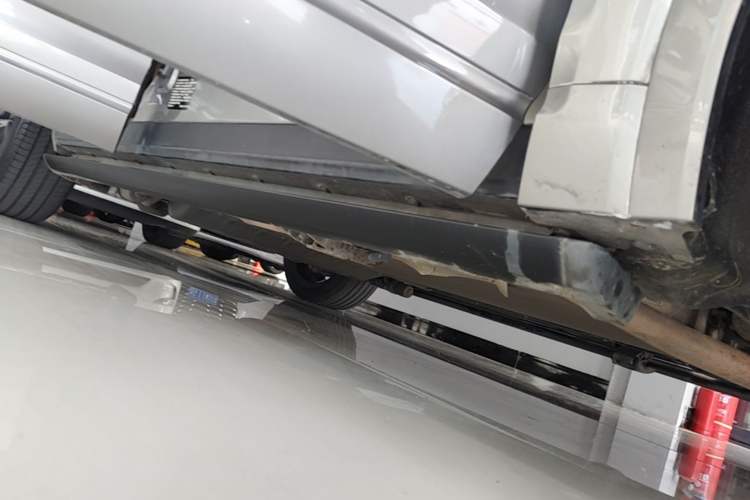 Used Li Auto ONE 2020 Extended-Range 6-Seater Version Right Side Sill