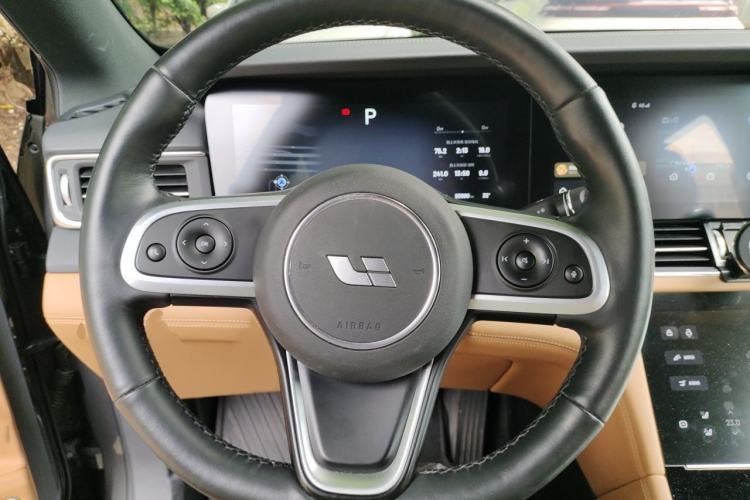 Used Li Auto ONE 2020 Extended-Range 6-Seater Version Steering Wheel