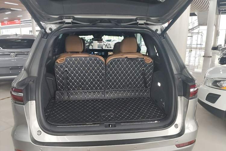 Used Li Auto ONE 2020 Extended-Range 6-Seater Version Trunk
