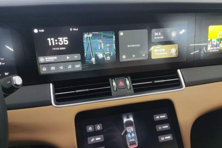 Used Li Auto ONE 2020 Extended-Range 6-Seater Version Audio And AC Panel