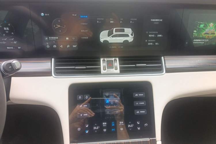 Used Li Auto ONE 2020 Range-Extended 7-Seater Version Audio And AC Panel