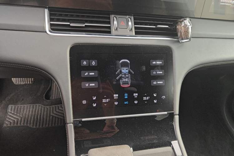 Used Li Auto ONE 2020 Extended-Range 6-Seater Version Audio And AC Panel