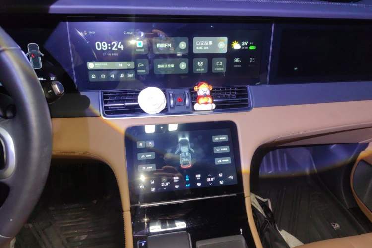 Used Li Auto ONE 2020 Extended-Range 6-Seater Version Audio And AC Panel