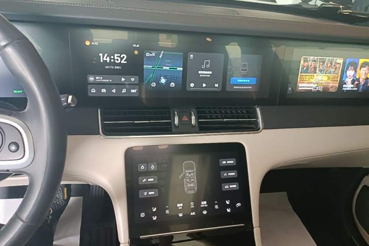 Used Li Auto ONE 2020 Extended-Range 6-Seater Version Audio And AC Panel