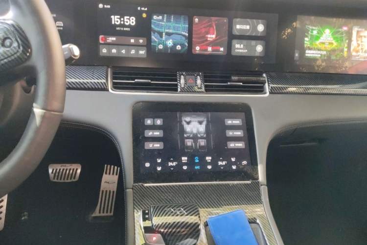 Used Li Auto ONE 2020 Extended-Range 6-Seater Version Audio And AC Panel