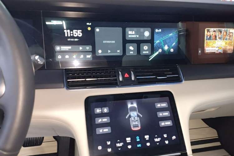 Used Li Auto ONE 2020 Extended-Range 6-Seater Version Audio And AC Panel