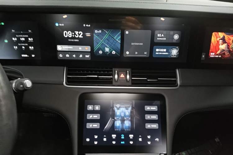Used Li Auto ONE 2020 Extended-Range 6-Seater Version Audio And AC Panel