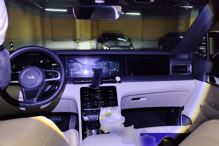 Used Li Auto ONE 2020 Extended-Range 6-Seater Version Center Console