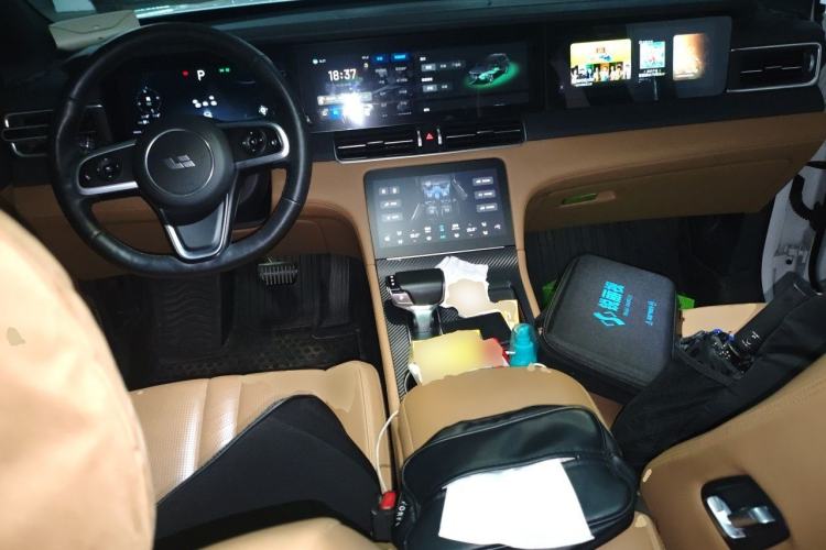 Used Li Auto ONE 2020 Extended-Range 6-Seater Version Center Console