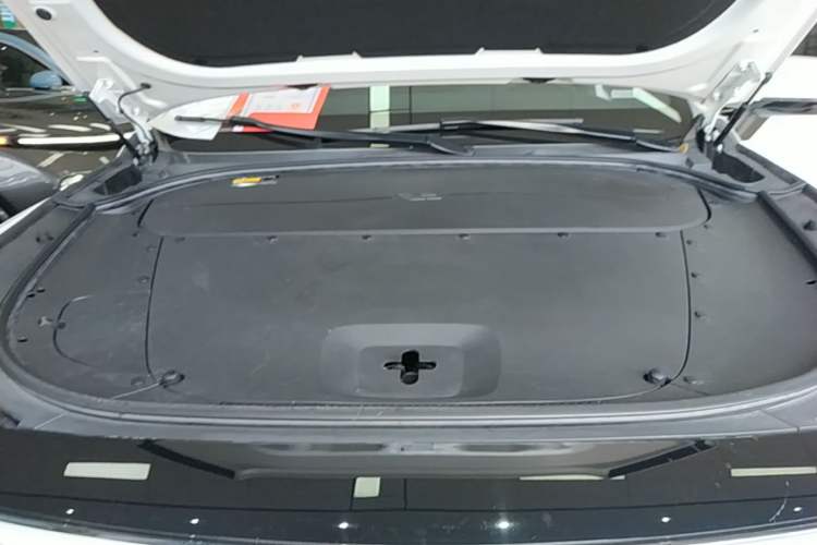 Used Li Auto ONE 2020 Extended-Range 6-Seater Version Engine Bay