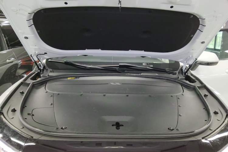 Used Li Auto ONE 2020 Extended-Range 6-Seater Version Engine Bay