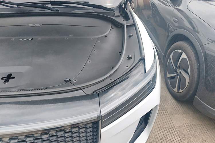 Used Li Auto ONE 2020 Extended-Range 6-Seater Version Engine Bay Left