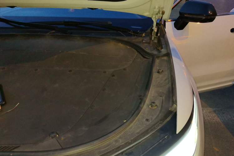 Used Li Auto ONE 2020 Extended-Range 6-Seater Version Engine Bay Left