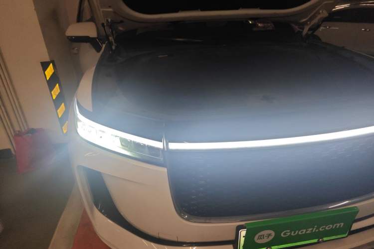 Used Li Auto ONE 2020 Extended-Range 6-Seater Version Engine Bay Right