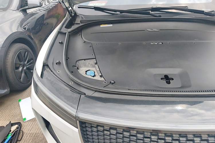 Used Li Auto ONE 2020 Extended-Range 6-Seater Version Engine Bay Right