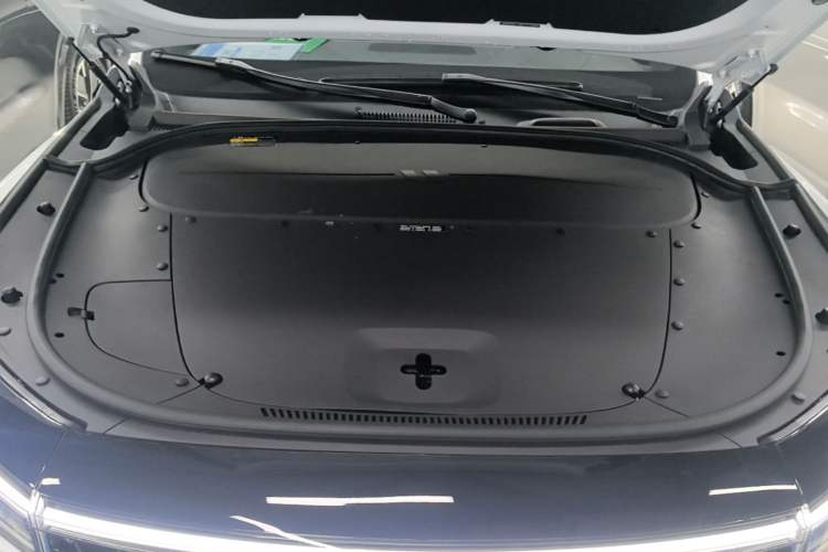 Used Li Auto ONE 2020 Extended-Range 6-Seater Version Engine Bay