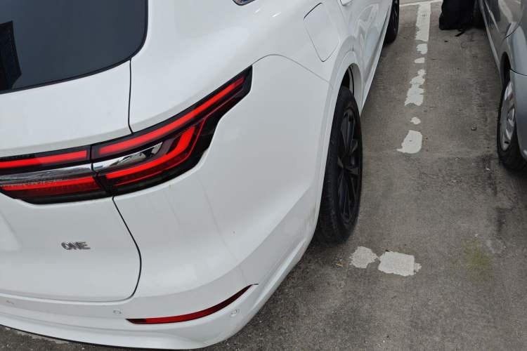 Used Li Auto ONE 2020 Extended-Range 6-Seater Version Exterior 3