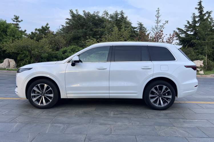 Used Li Auto ONE 2020 Extended-Range 6-Seater Version Exterior 3