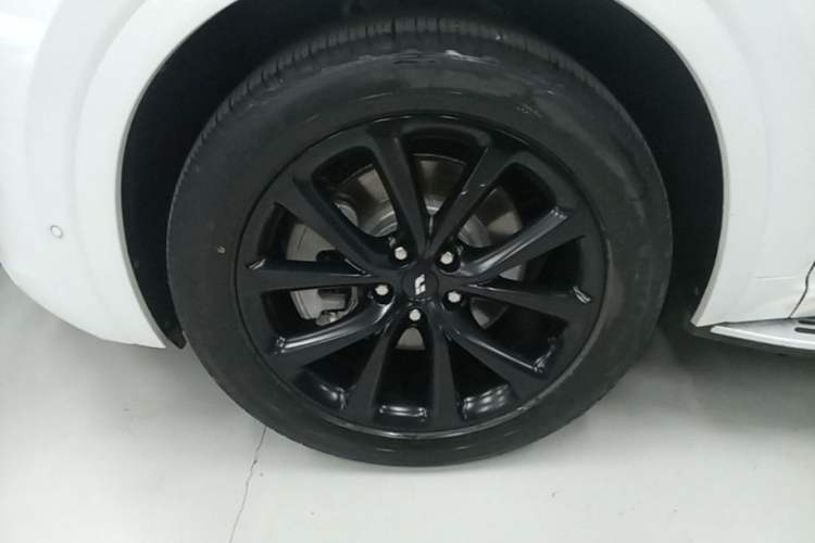 Used Li Auto ONE 2020 Extended-Range 6-Seater Version Exterior 4