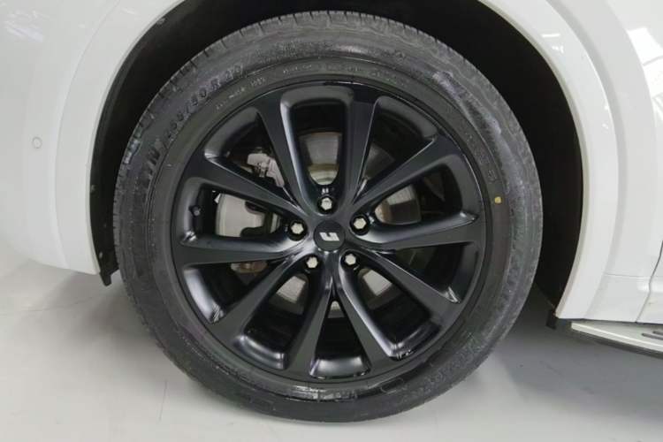 Used Li Auto ONE 2020 Extended-Range 6-Seater Version Exterior 4