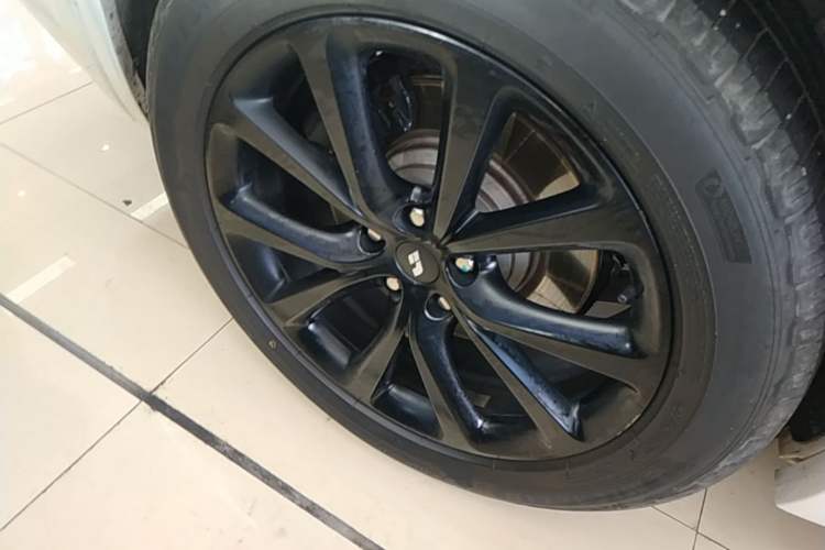 Used Li Auto ONE 2020 Extended-Range 6-Seater Version Exterior 5