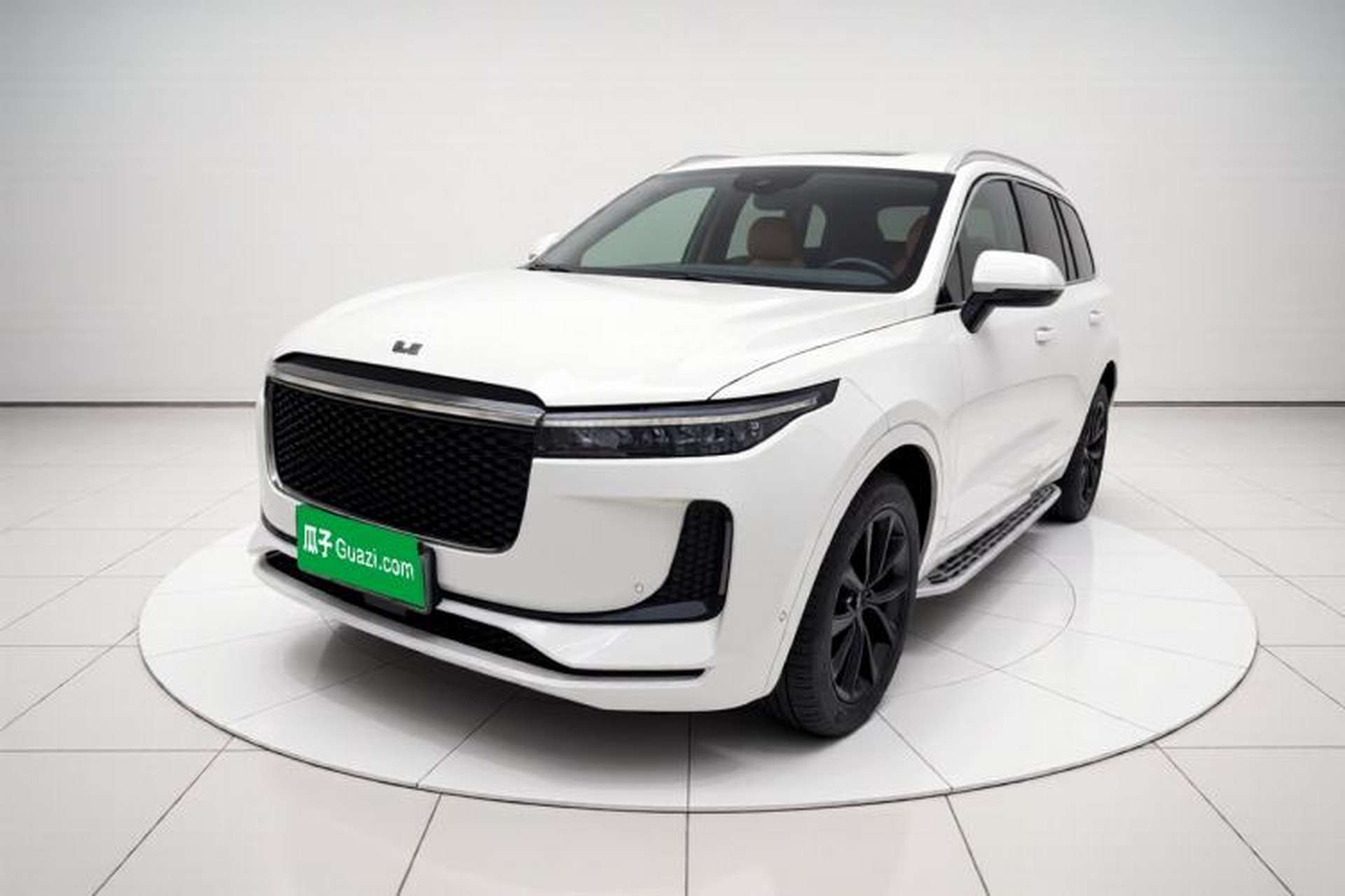 Used Li Auto ONE 2020 Extended-Range 6-Seater Version Front Left 45 Deg