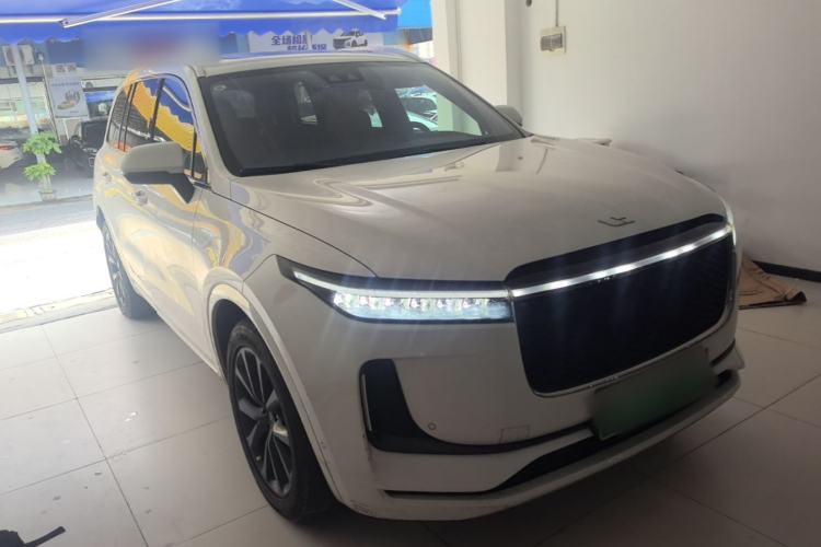 Used Li Auto ONE 2020 Extended-Range 6-Seater Version Front Right 45 Deg
