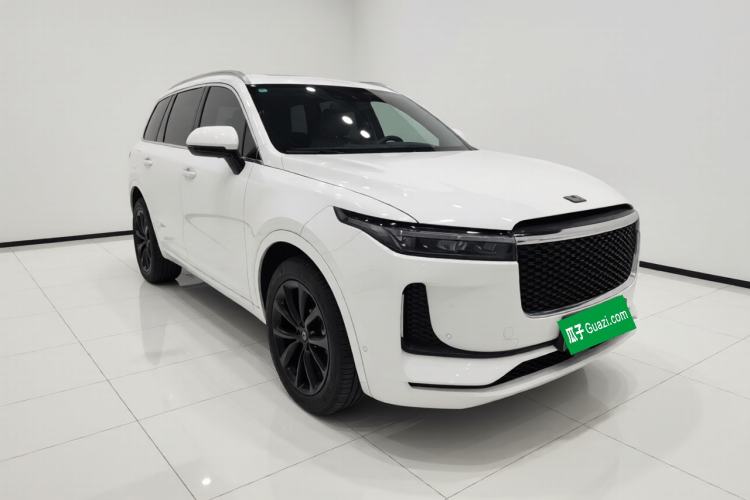 Used Li Auto ONE 2020 Extended-Range 6-Seater Version Front Right 45 Deg
