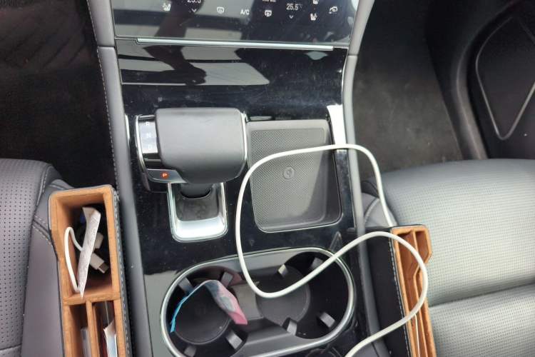 Used Li Auto ONE 2020 Extended-Range 6-Seater Version Gear Lever