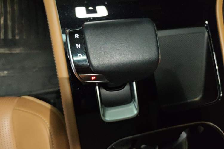 Used Li Auto ONE 2020 Extended-Range 6-Seater Version Gear Lever