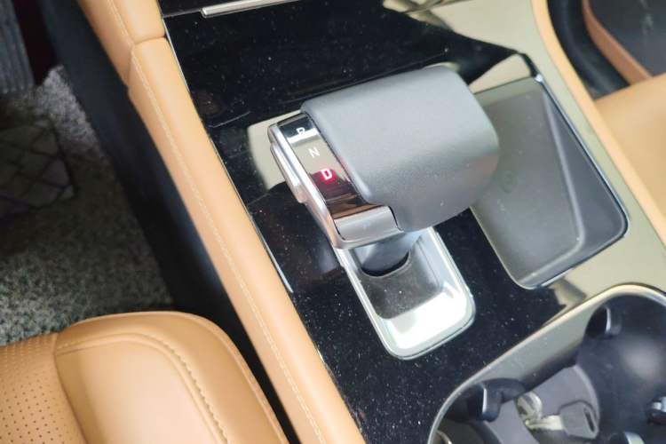 Used Li Auto ONE 2020 Extended-Range 6-Seater Version Gear Lever
