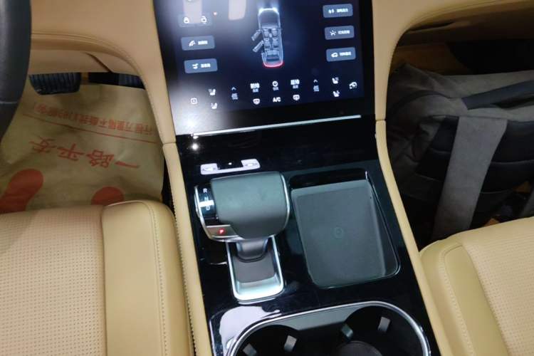 Used Li Auto ONE 2020 Extended-Range 6-Seater Version Gear Lever