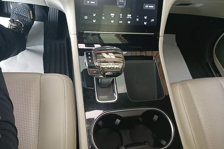 Used Li Auto ONE 2020 Extended-Range 6-Seater Version Gear Lever