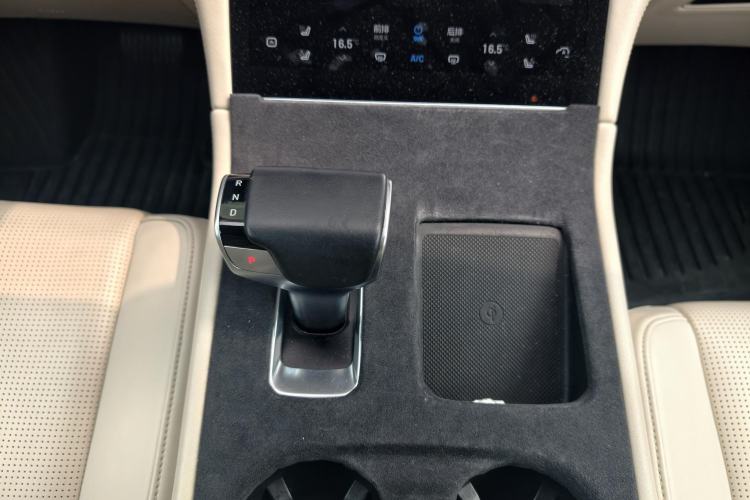 Used Li Auto ONE 2020 Extended-Range 6-Seater Version Gear Lever