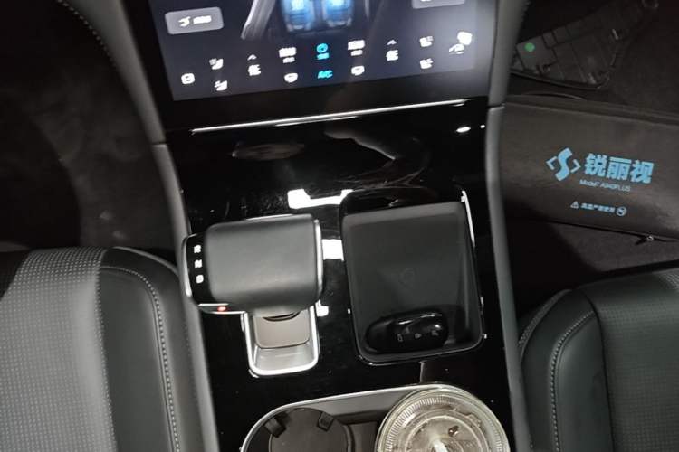 Used Li Auto ONE 2020 Extended-Range 6-Seater Version Gear Lever