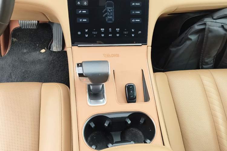 Used Li Auto ONE 2020 Extended-Range 6-Seater Version Gear Lever