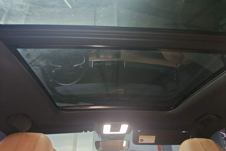 Used Li Auto ONE 2020 Extended-Range 6-Seater Version Headliner