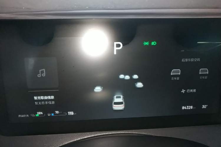 Used Li Auto ONE 2020 Extended-Range 6-Seater Version Instrument Cluster