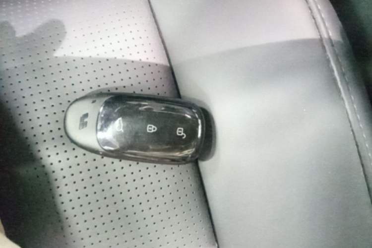 Used Li Auto ONE 2020 Extended-Range 6-Seater Version Interior 1