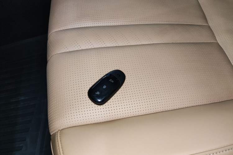 Used Li Auto ONE 2020 Extended-Range 6-Seater Version Interior 1