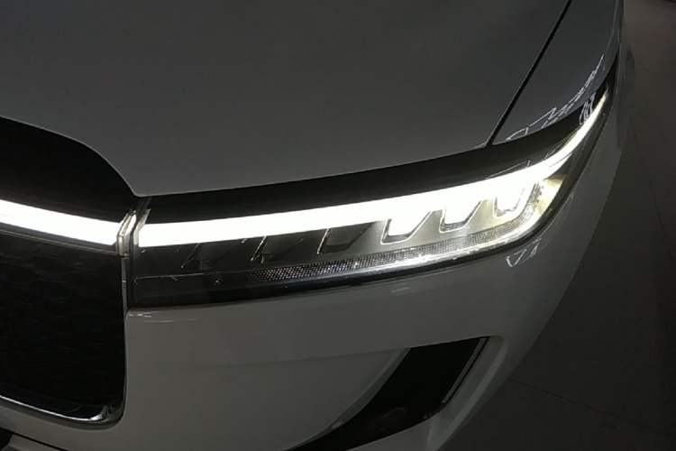 Used Li Auto ONE 2020 Extended-Range 6-Seater Version Left Front Headlight