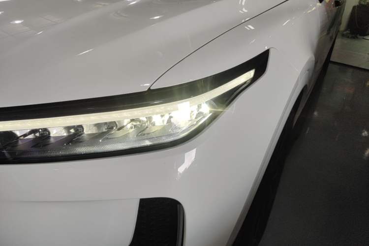 Used Li Auto ONE 2020 Extended-Range 6-Seater Version Left Front Headlight